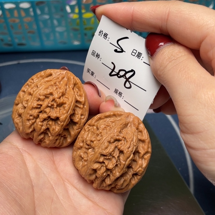 文玩核桃把件粗筋42