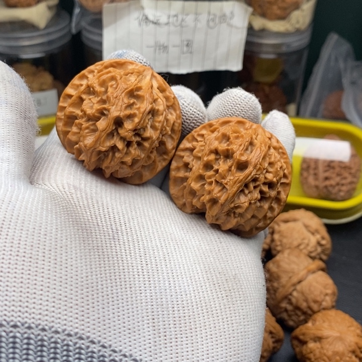 文玩核桃把件苹果44尺