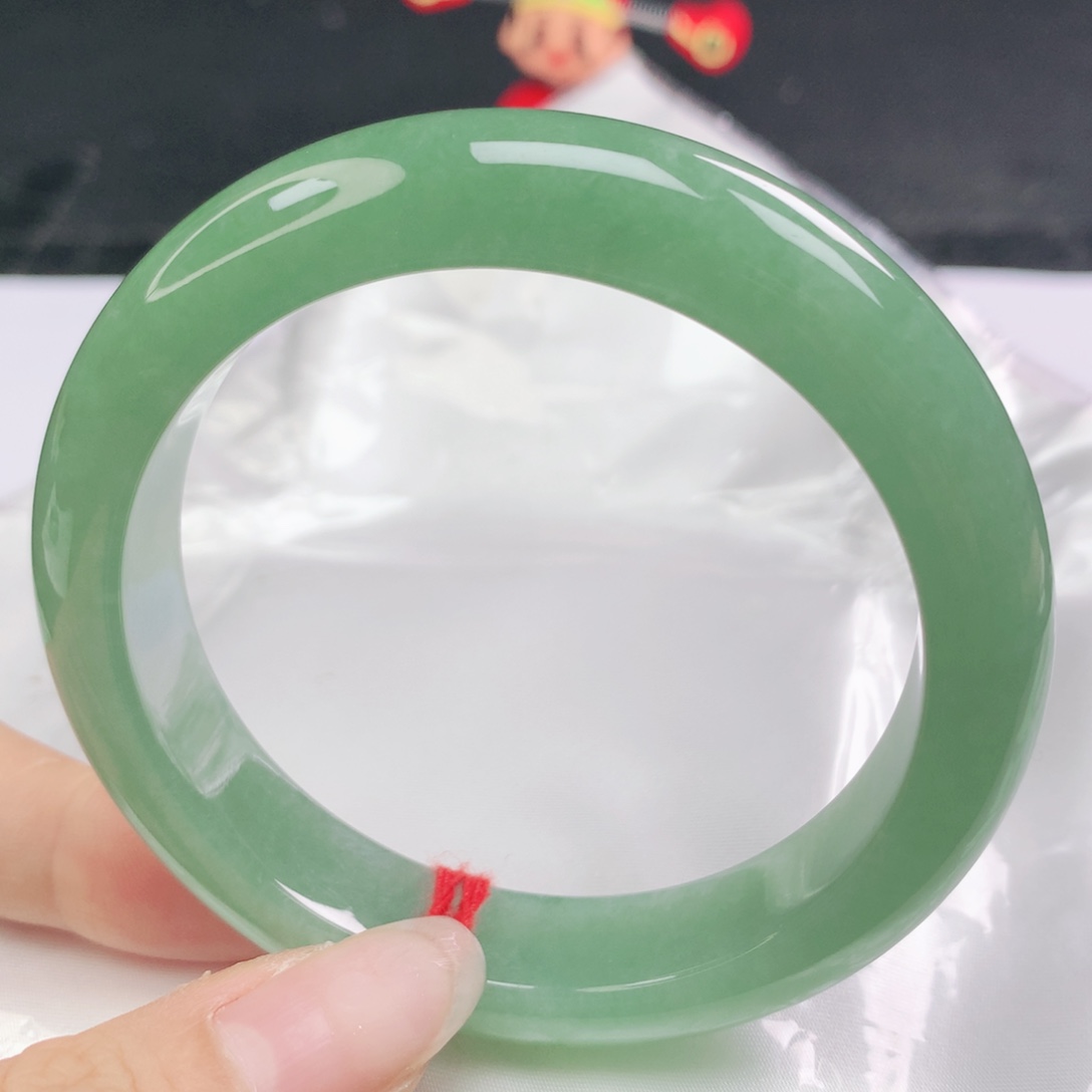 翡翠未镶嵌手镯翡翠56.5满绿正圈