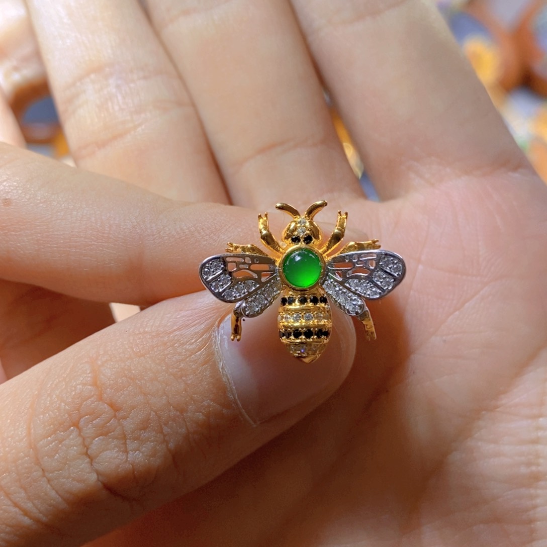 翡翠颈饰银S925镶嵌天然翡翠