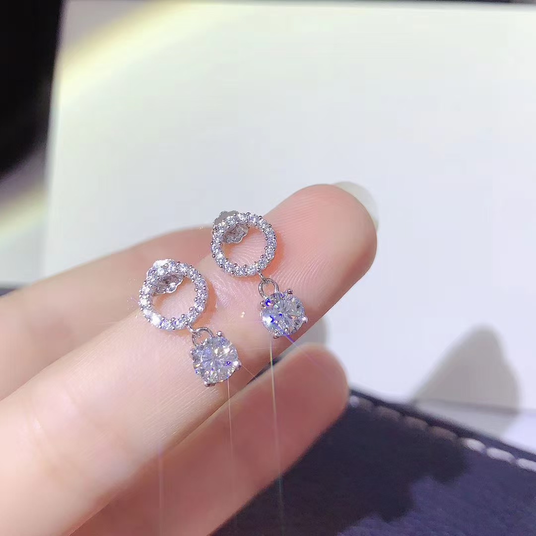 925银莫桑石耳饰 圈圈耳钉款女士耳坠0.5ct耳饰