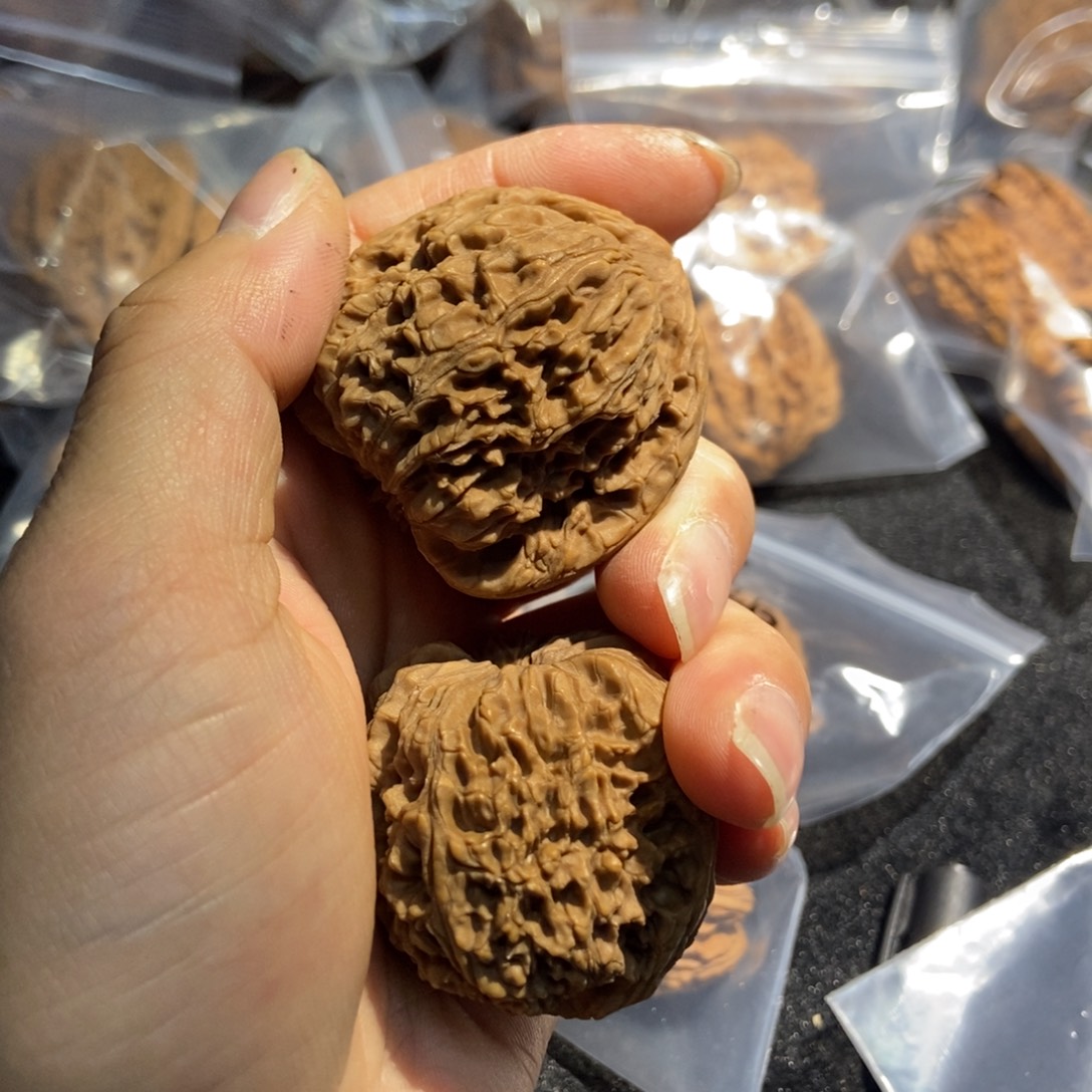 吊坠文玩核桃南疆核桃69.88