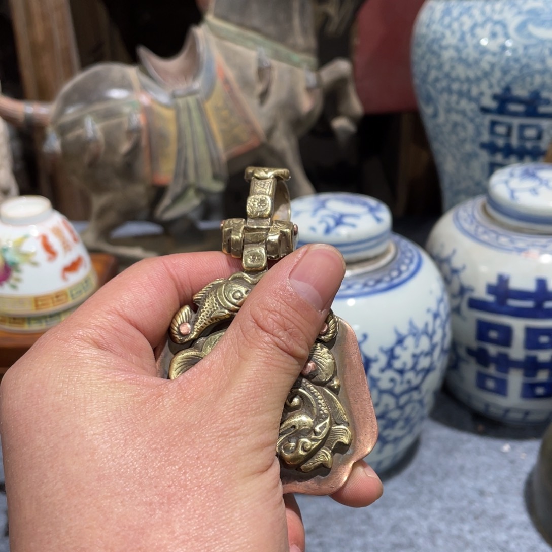 用***8铜一个人的时候会