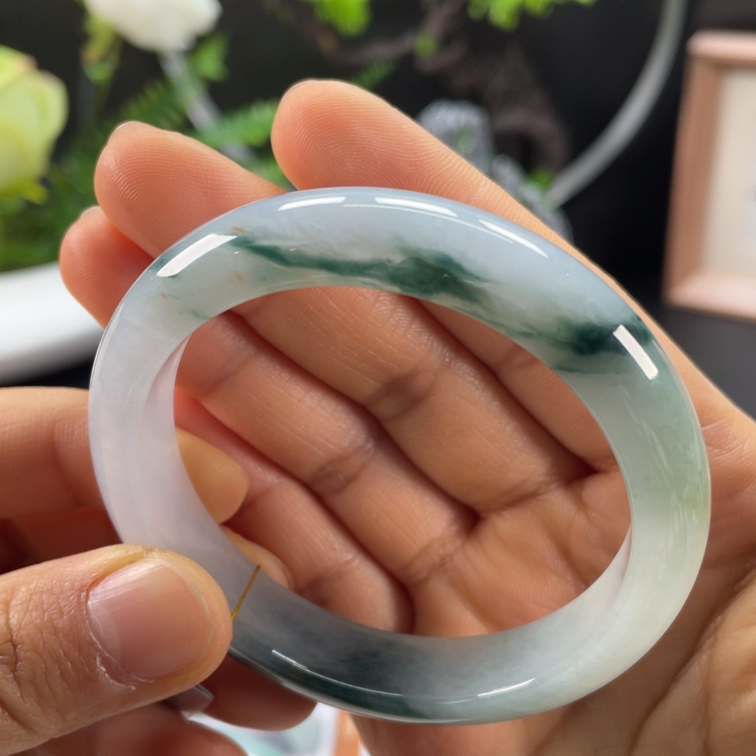 翡翠未镶嵌手镯冰胶飘花正圈