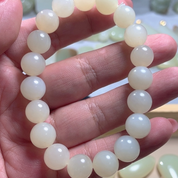 未镶嵌和田玉（糖玉）珠宝半成品