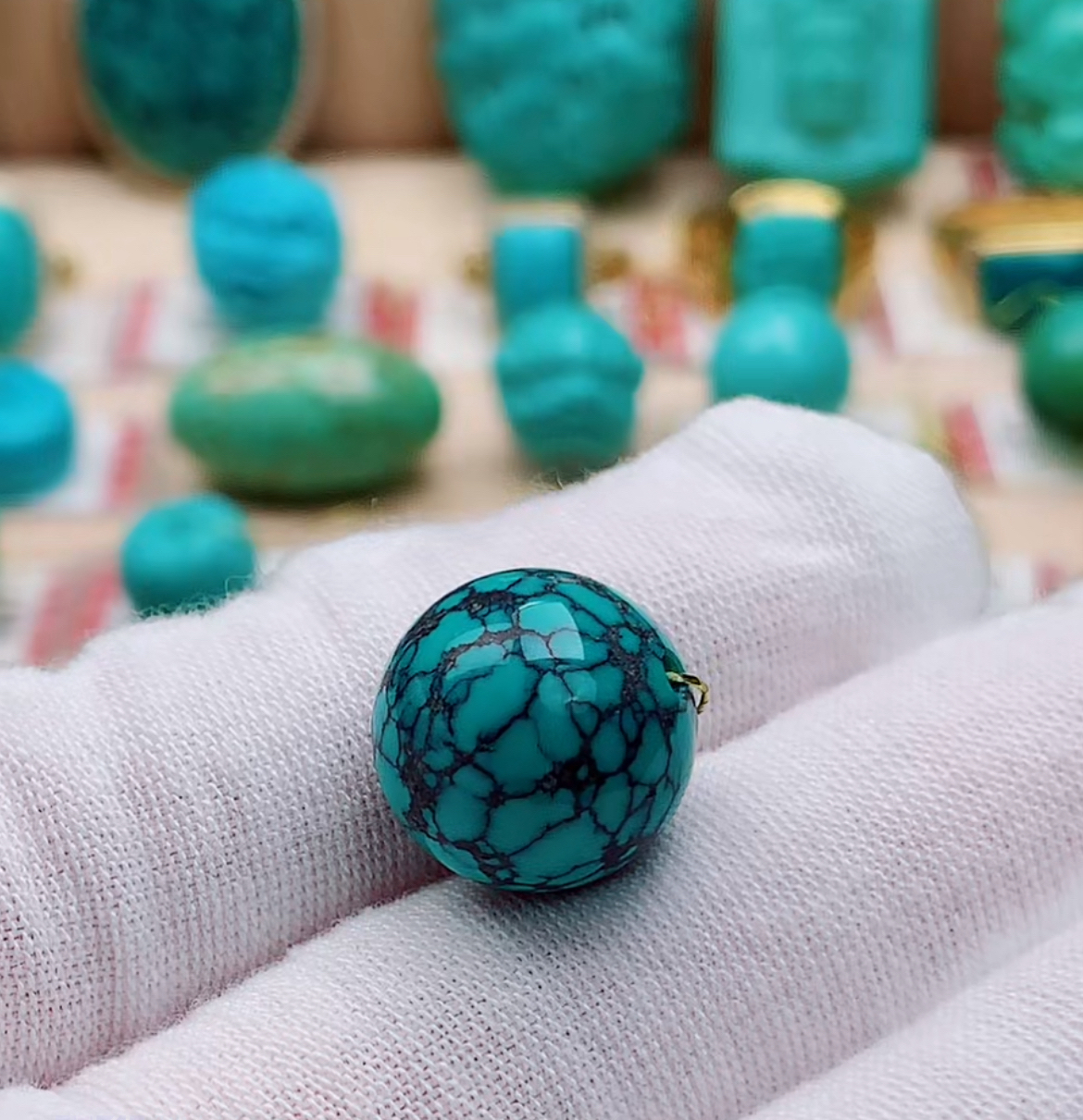 原矿特色绿松石圆珠