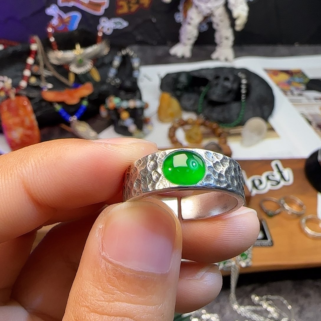 孙***杭翡翠银S925镶嵌戒指