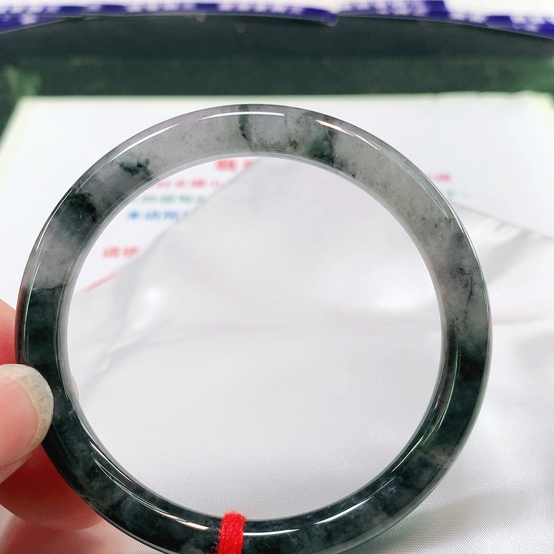 翡翠未镶嵌手镯（圆镯）12 号翡翠手镯