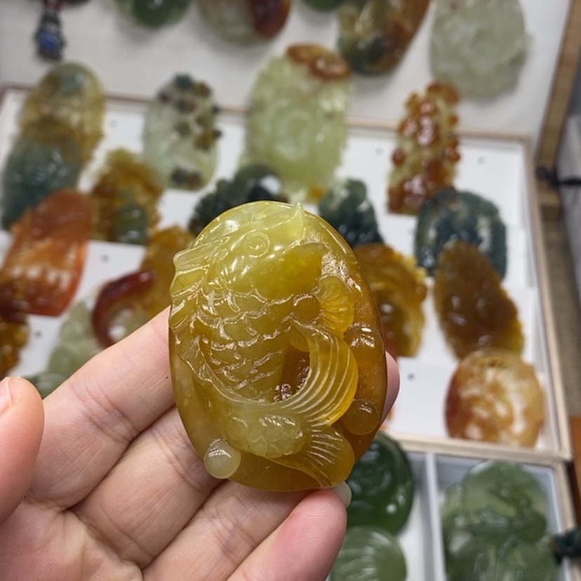 【闪购商品】未镶嵌蛇纹石玉颈饰