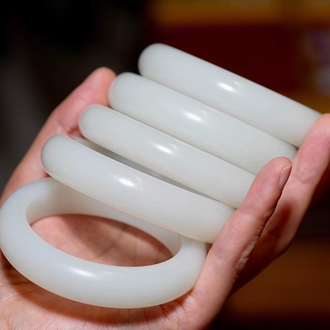 《小婷和田玉》手镯测量圈口！勿拍勿拍！！！！！