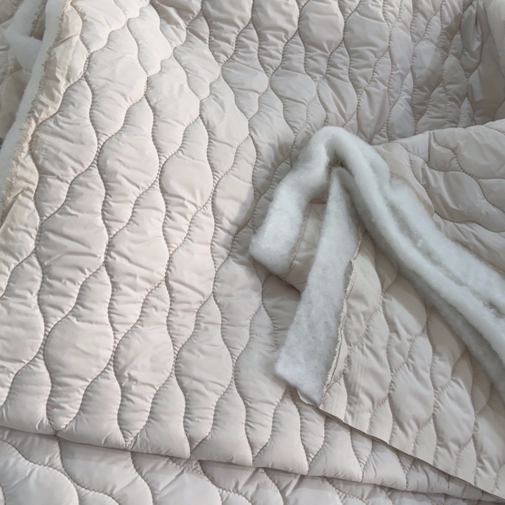 无纺布夹棉布料钙片三米