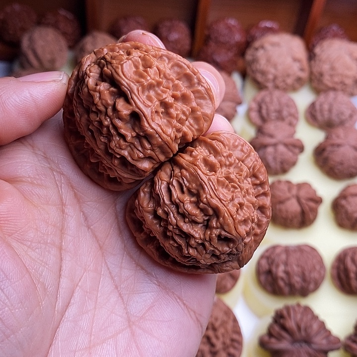 【闪购商品】文玩核桃把件小****～43三角白