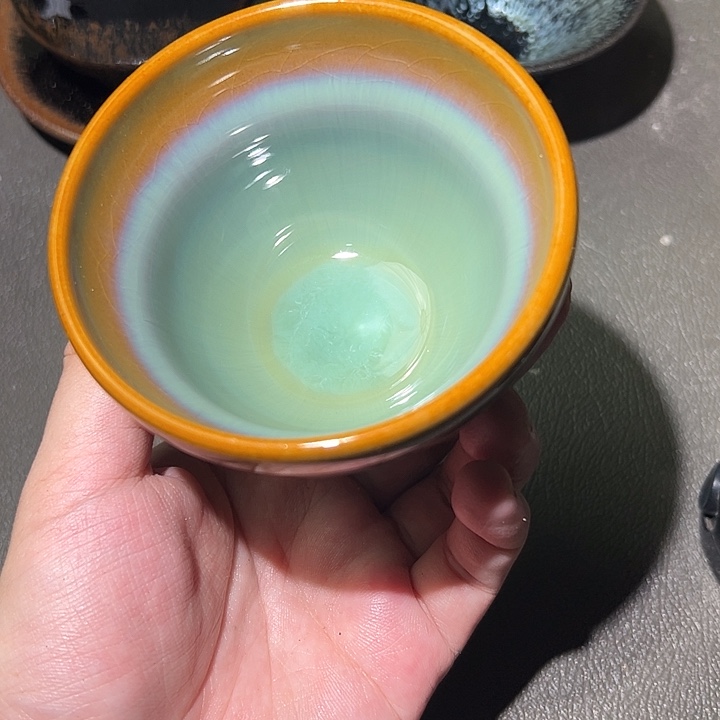 茶盏我是小公主呀哈哈笑起来