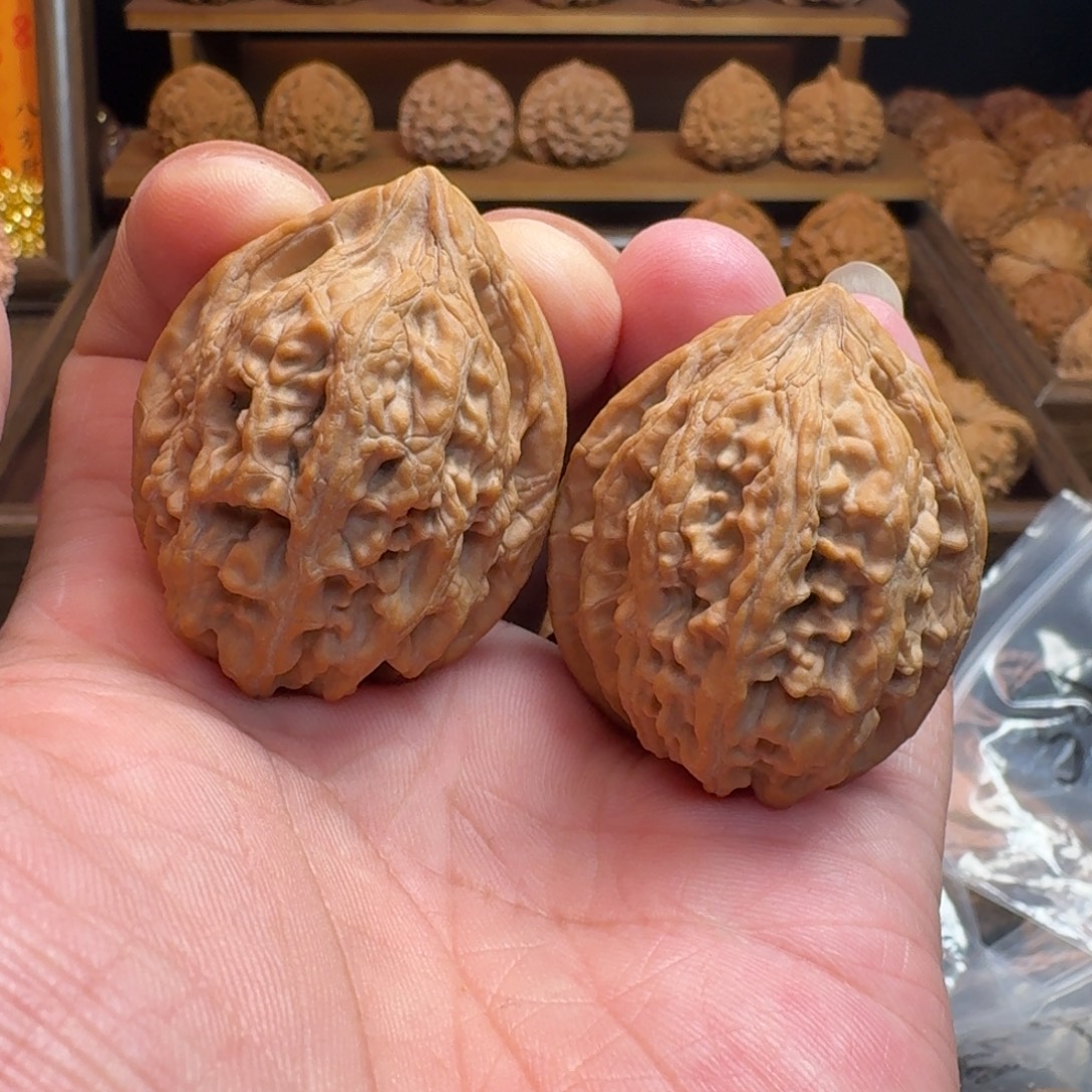 总***才吊坠文玩核桃大沽石 尺寸37