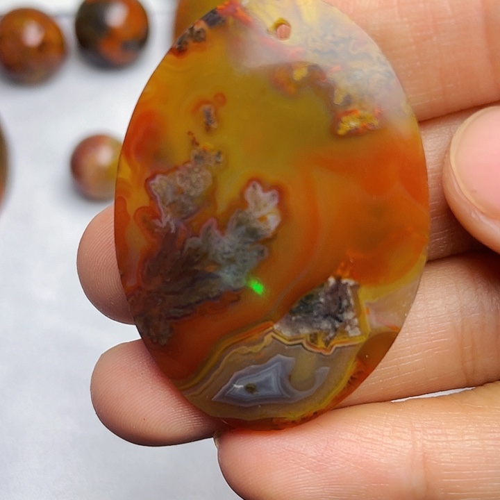 玛瑙/玉髓未镶嵌宣化战国红玛瑙