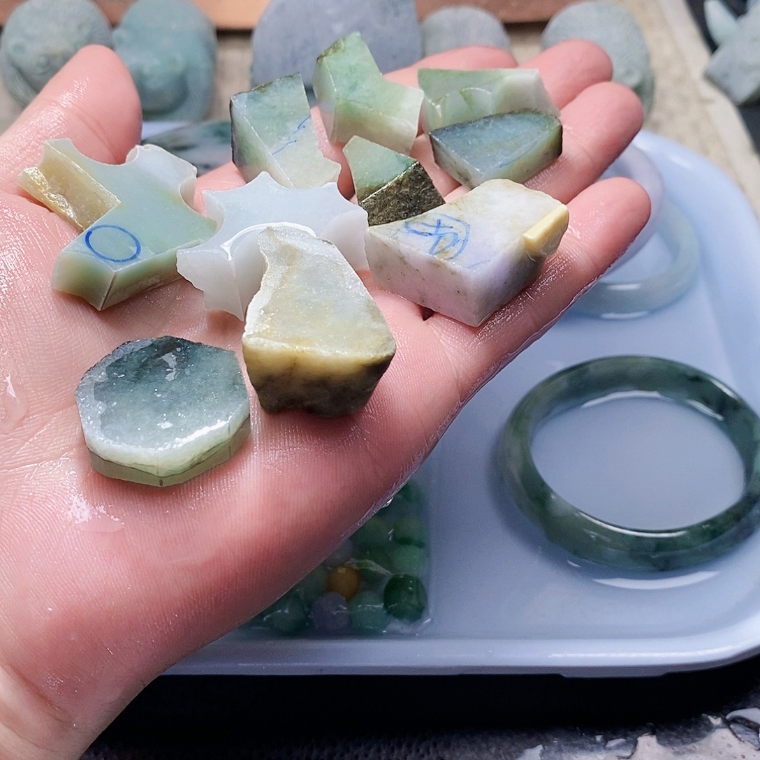 翡翠未镶嵌颈饰888