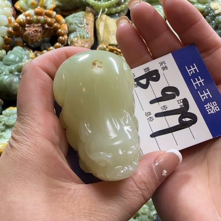 透闪石质玉手把未镶嵌