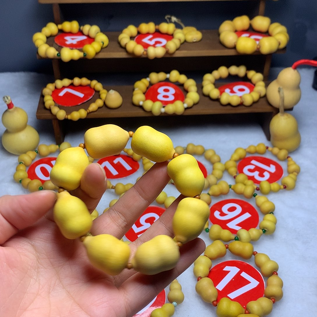 山***恙喜欢去拍托帕石（处理）