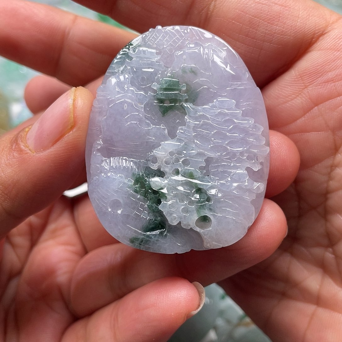 颈饰未镶嵌翡翠飞**师