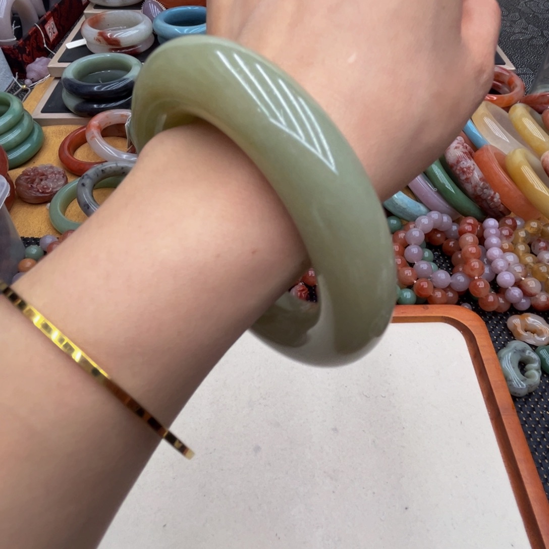 石英质玉未镶嵌圈口58