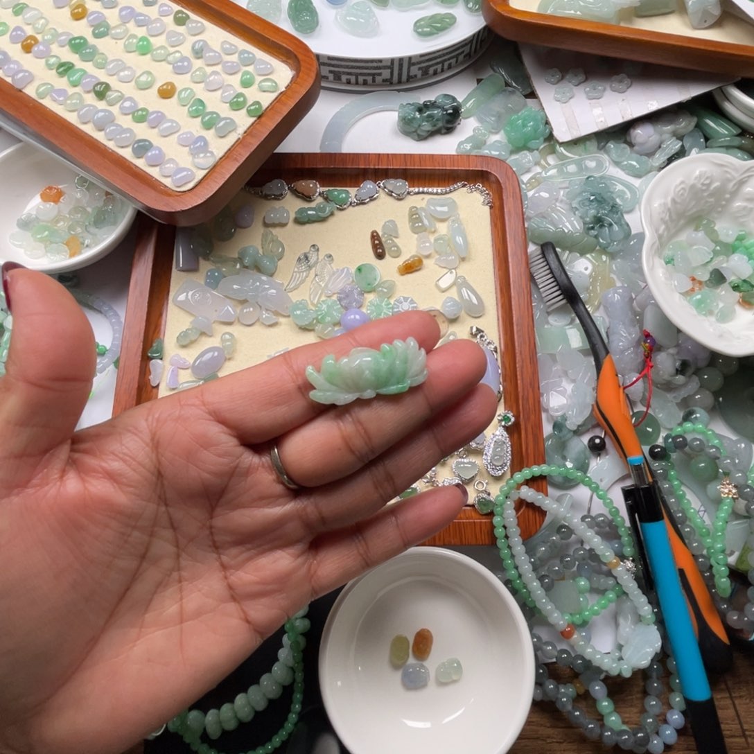 翡翠颈饰未镶嵌67898888