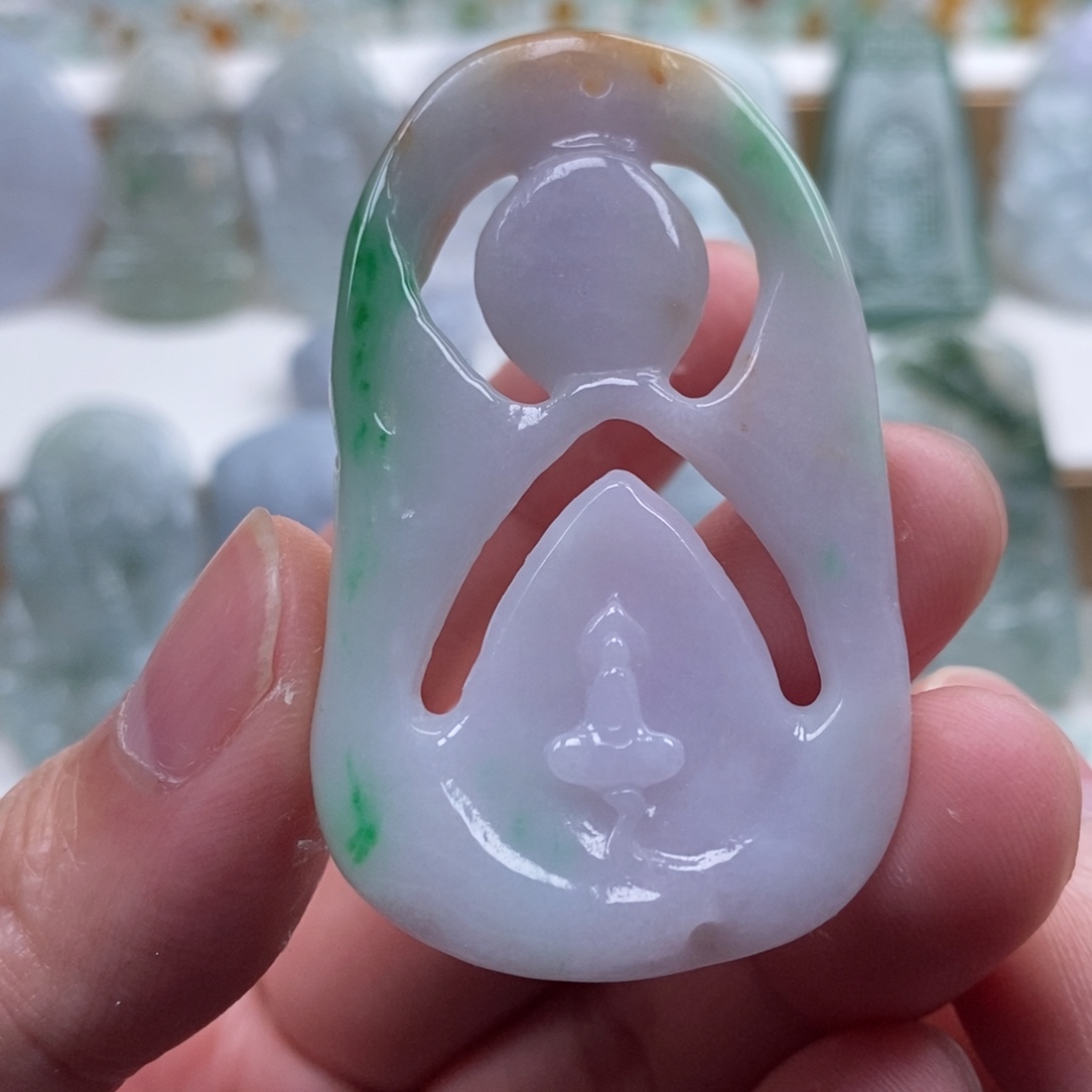 翡翠未镶嵌颈饰翡翠