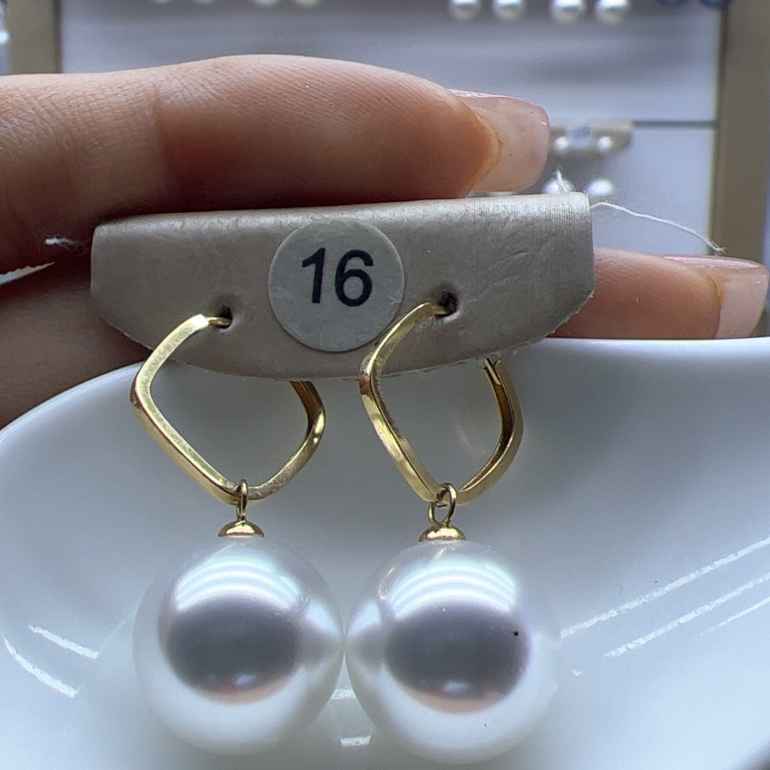 淡水珍珠耳饰18K金镶嵌