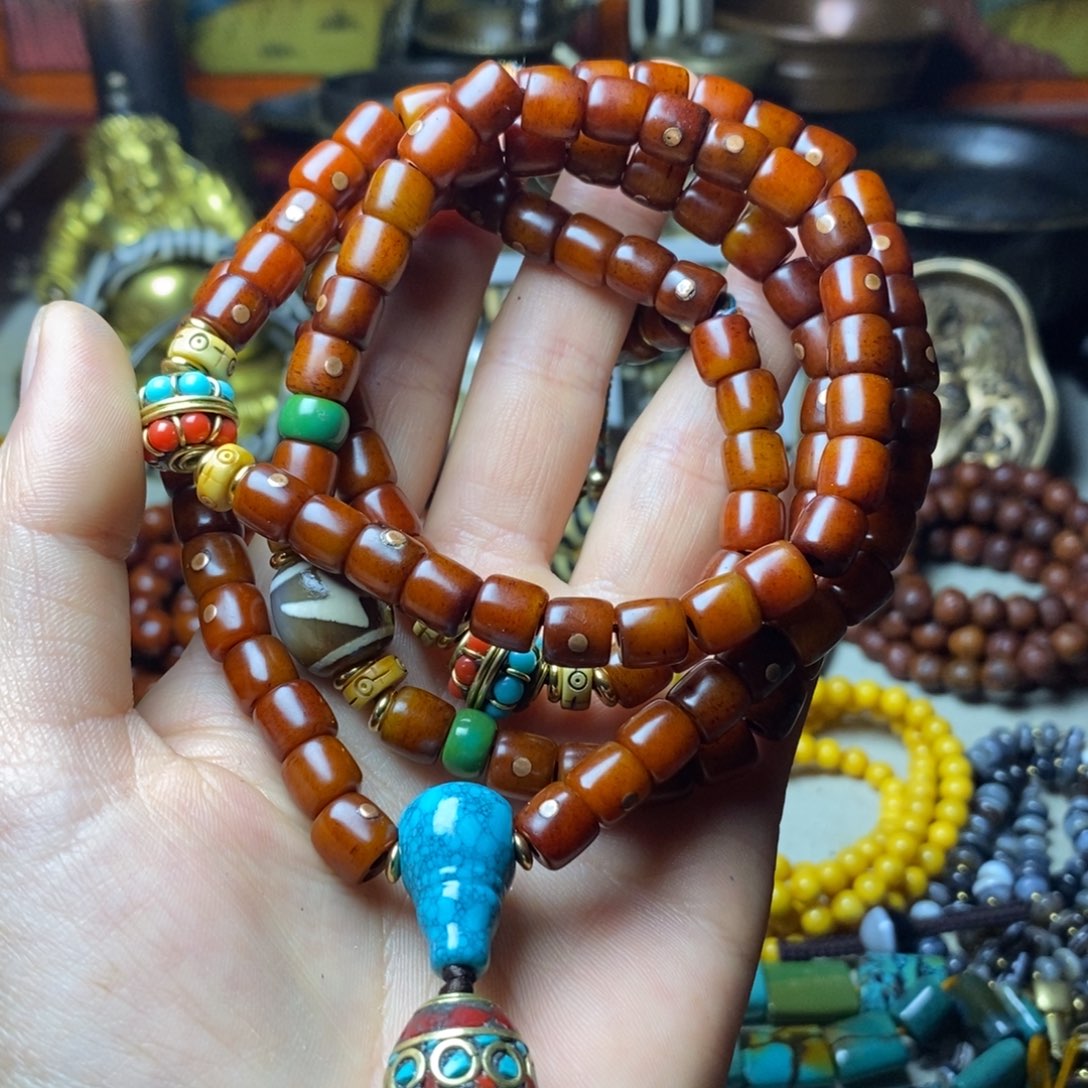 大叶紫檀（黑酸枝木类）