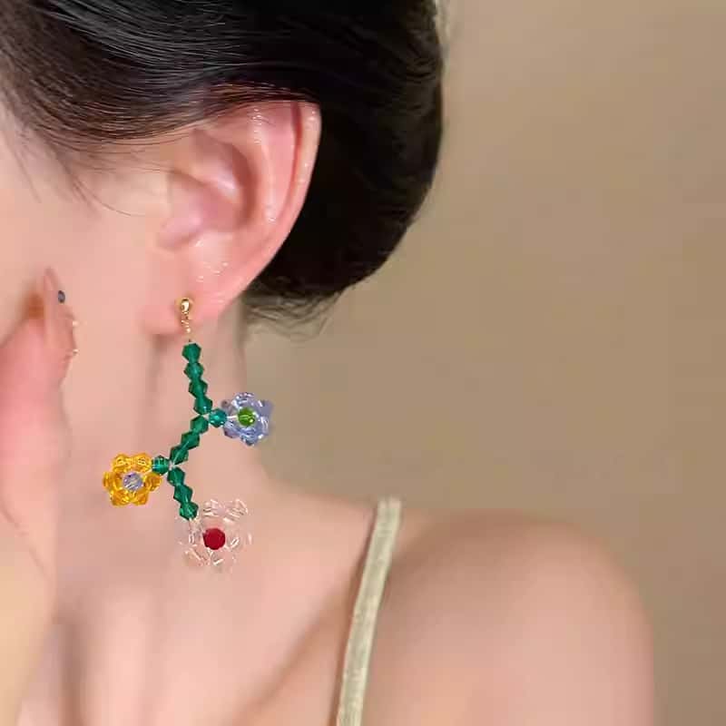 铜合金仿水晶耳饰 彩色不对称花朵耳环女2025新款轻奢高级感耳饰