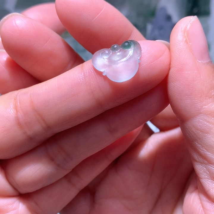 定制翡翠未镶嵌高冰如意头