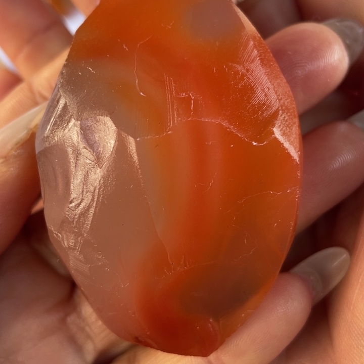 南红玛瑙吊坠未镶嵌