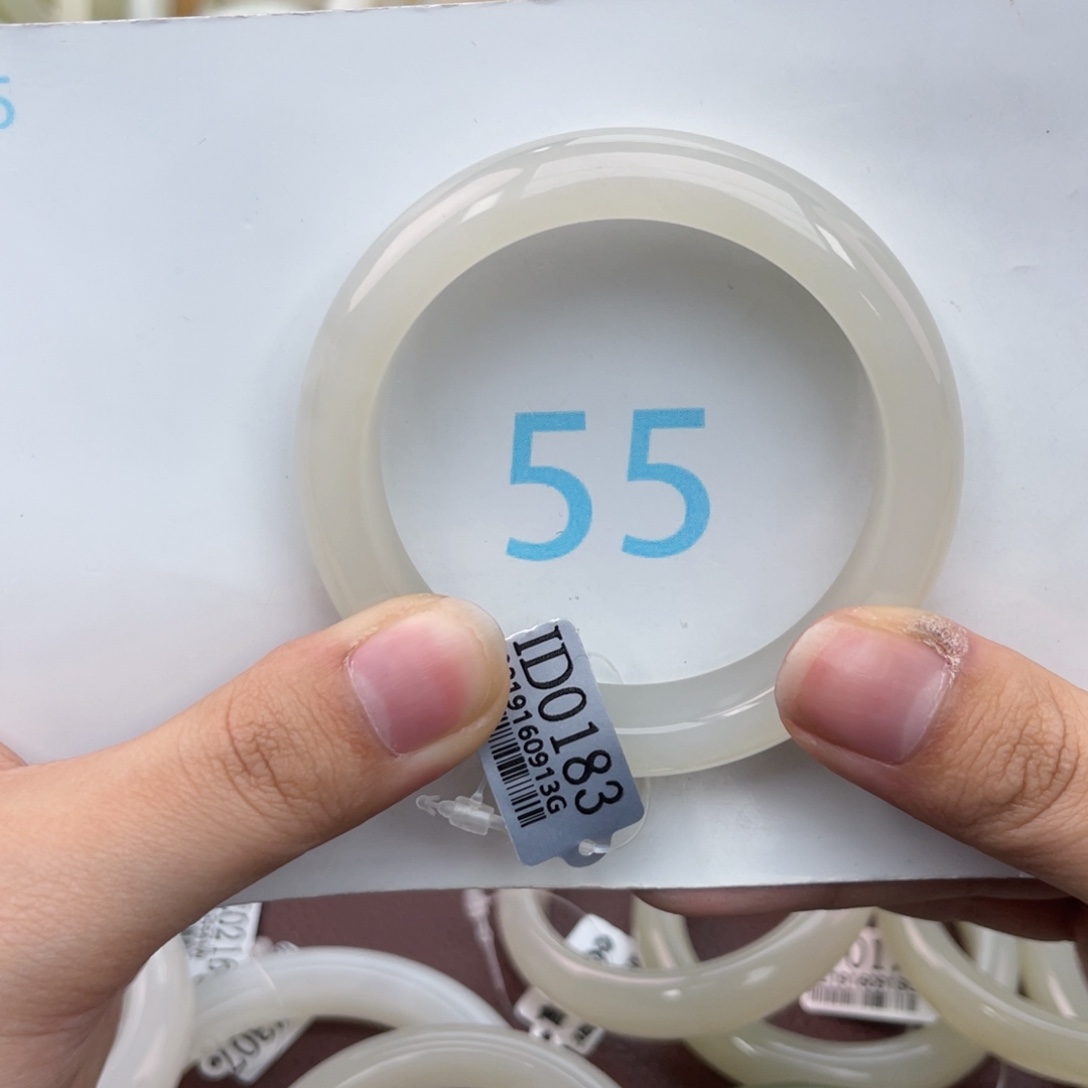 和田玉手镯未镶嵌西**薇