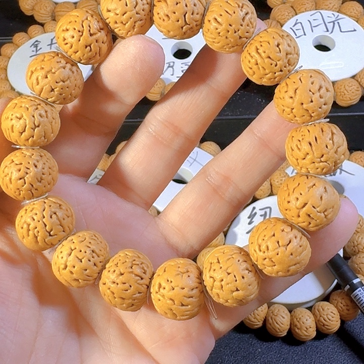 张***千吊坠桃核盘锦奶豆筋肉纹