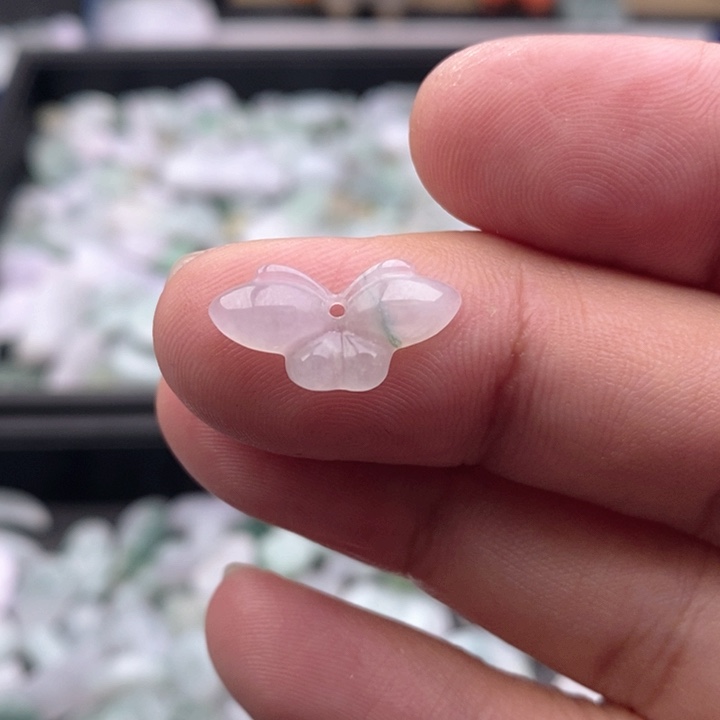 阿****翡翠未镶嵌吊坠(不含链)