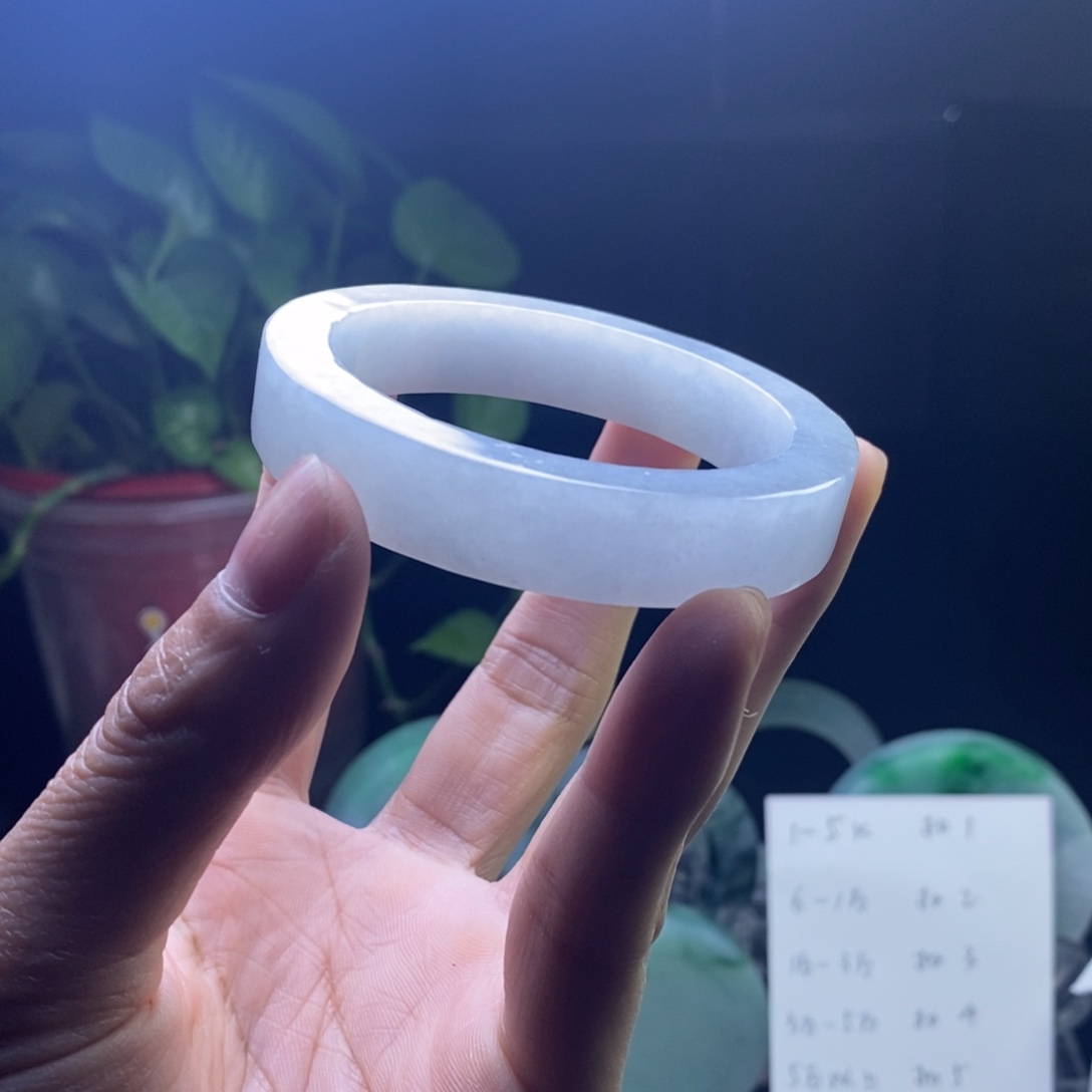 定制翡翠未镶嵌毛胚发一个
