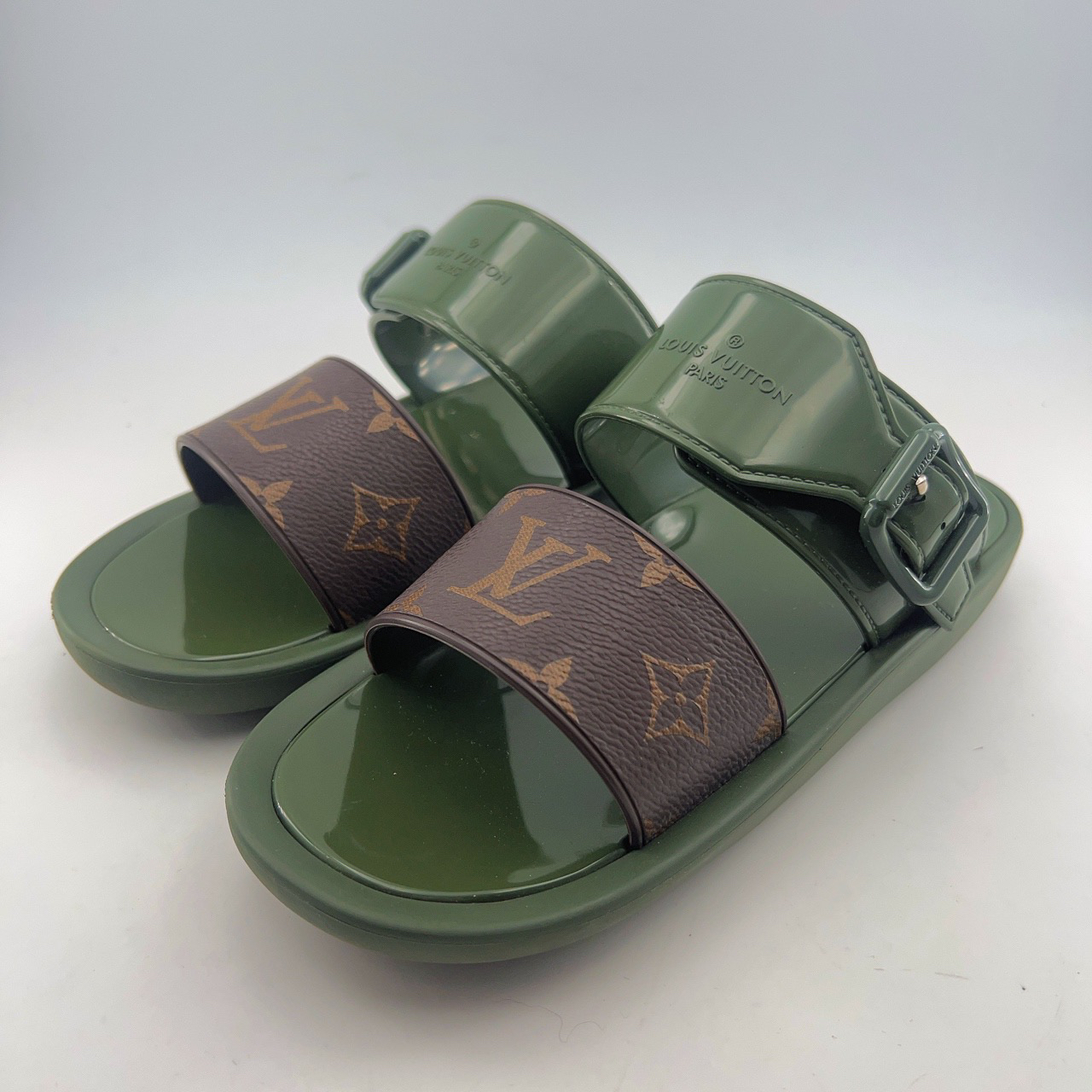 95新 LouisVuitton/路易威登 35码/军绿色老花织带拖鞋