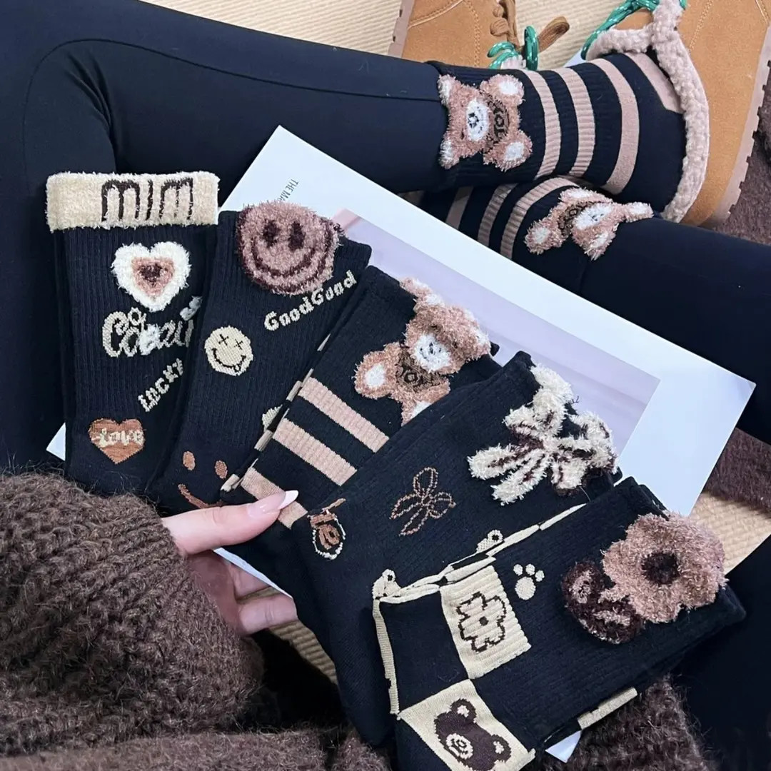 秋冬羽毛高筒格子高腰毛毛潮流ins百搭潮袜舒适透气秋冬袜子长筒