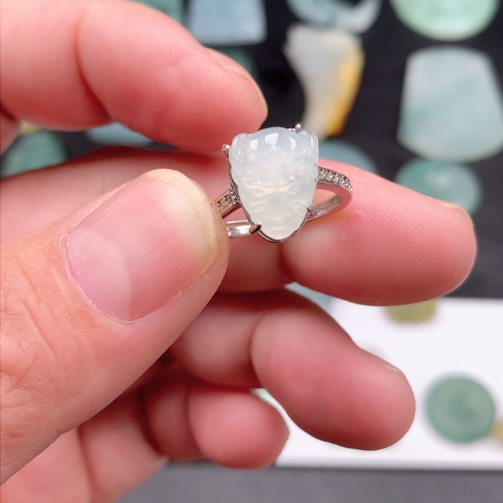 翡翠挂件未镶嵌戒指