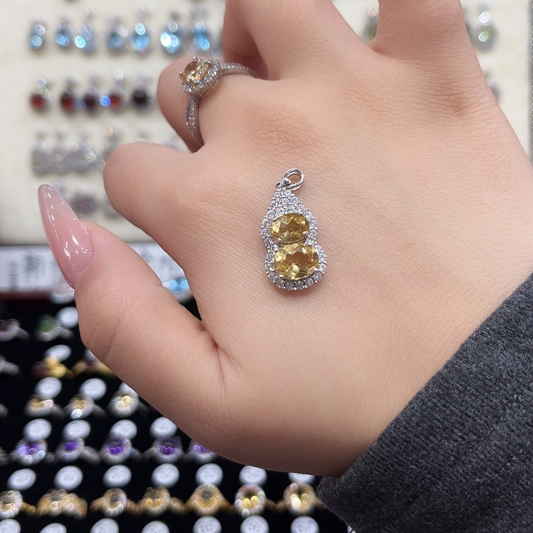 开***界颈饰黄晶银S925镶嵌