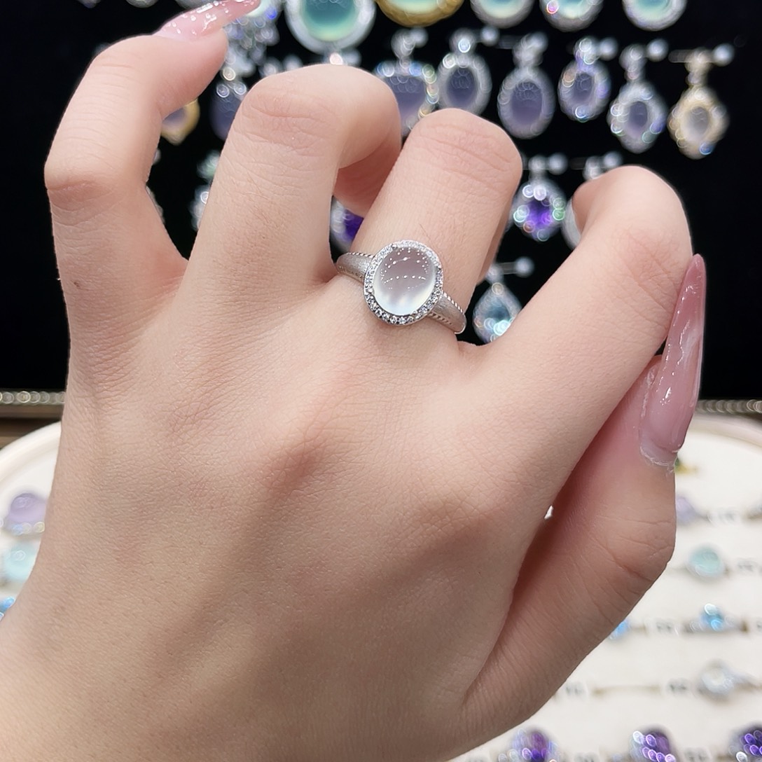 幸***糖蛇纹石玉银S925镶嵌戒指