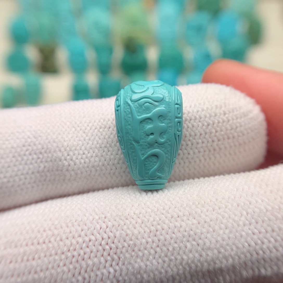 绿松石配饰未镶嵌