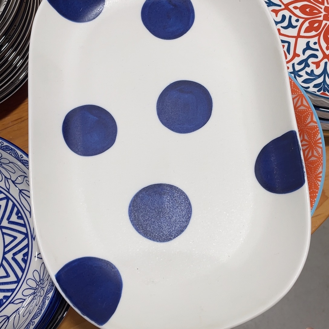 瓷温佩家陶瓷福利事业，