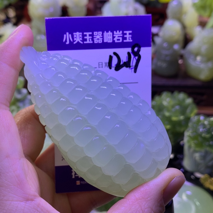 手***5岫玉未镶嵌手把件