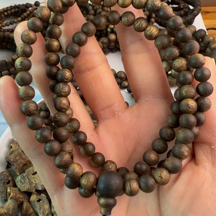 沉香碎屑沉香沉香椅楠0.7多圈