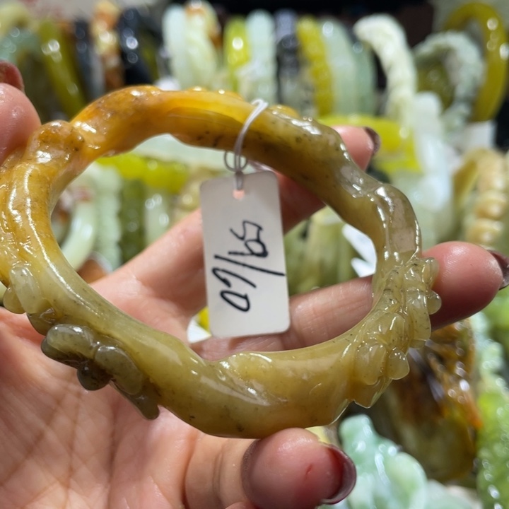 岫玉未镶嵌手镯59.60