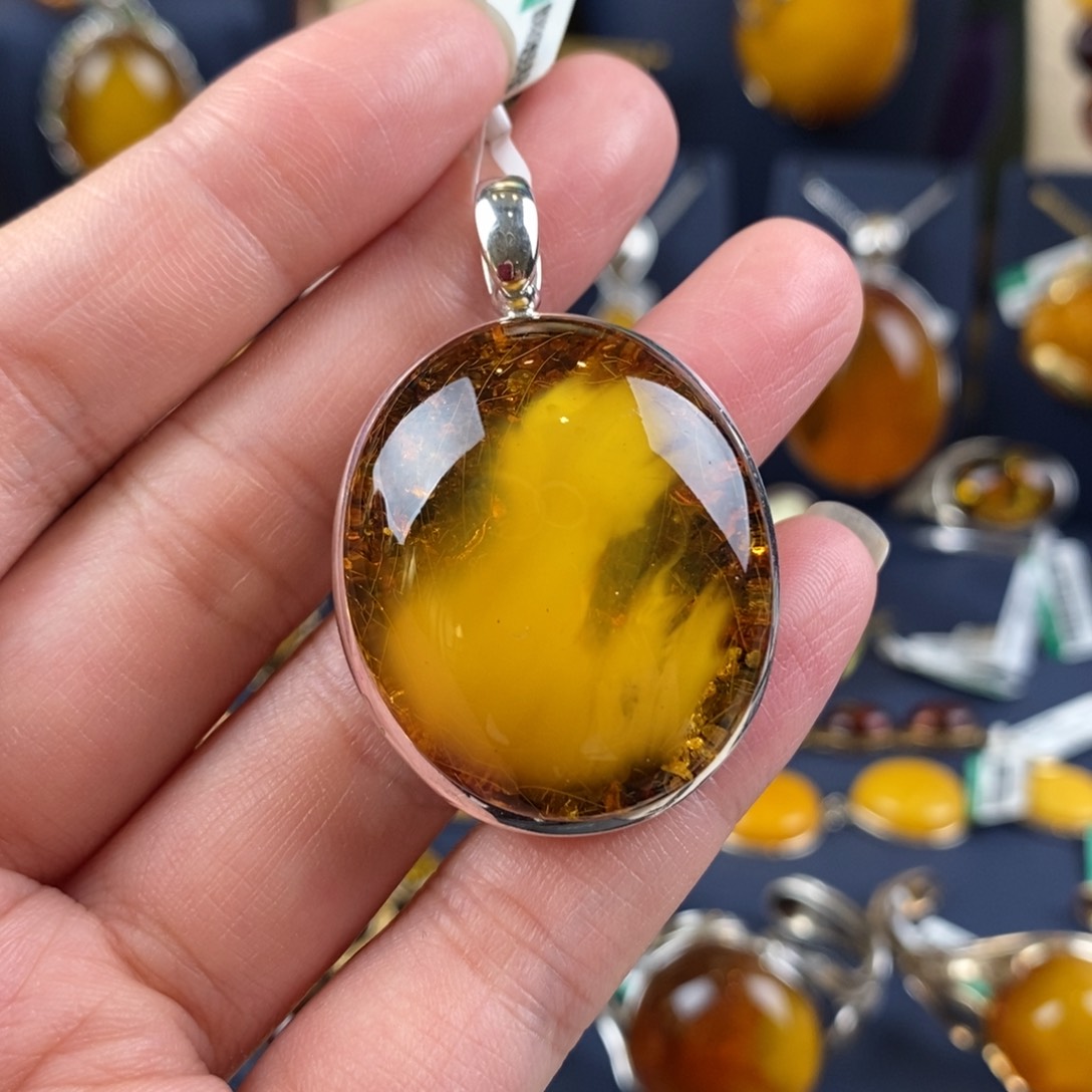 琥珀颈饰银S925镀金镶嵌