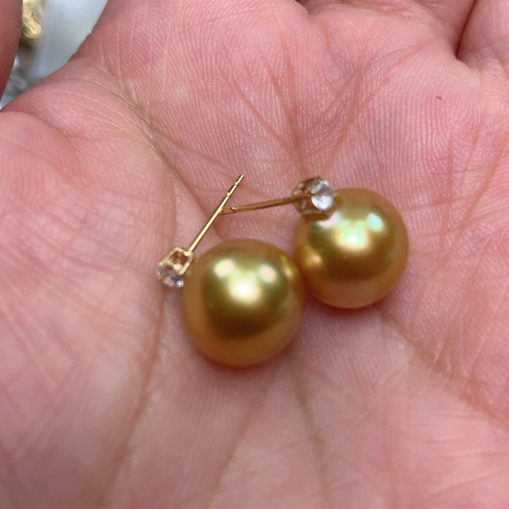 18K金镶嵌耳饰海水珍珠