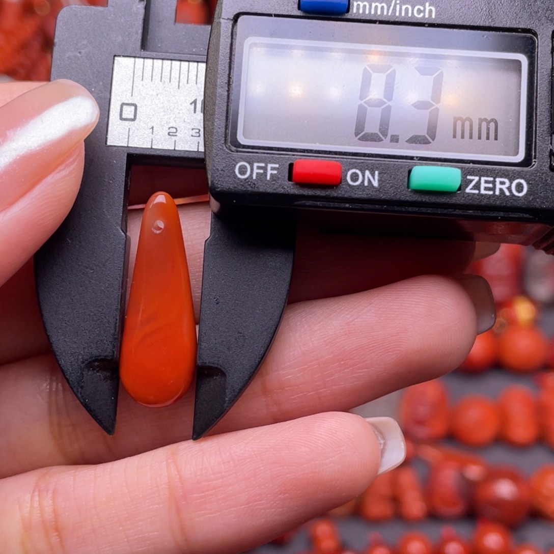 未镶嵌配饰南红玛瑙