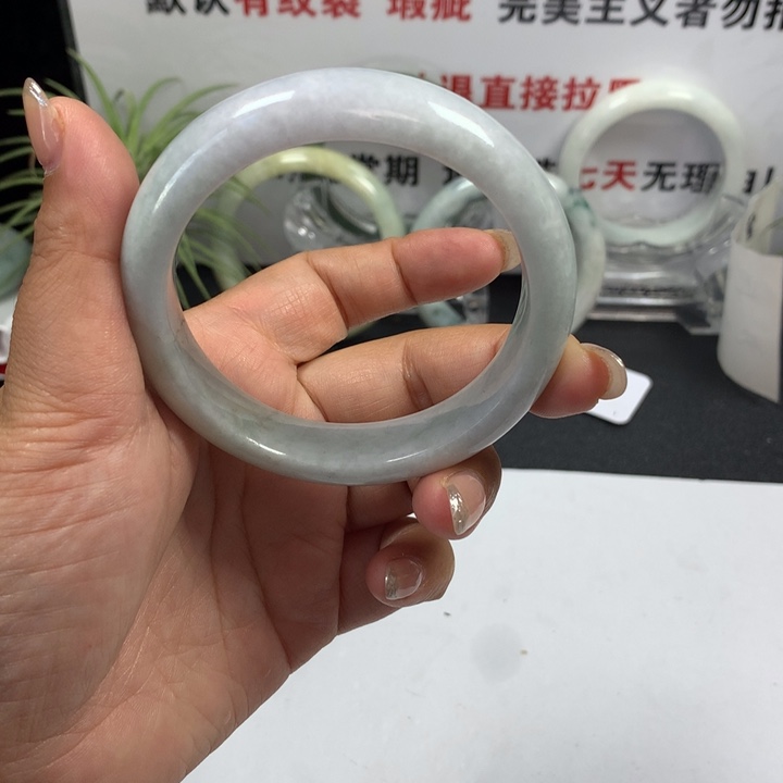 未镶嵌手镯翡翠59