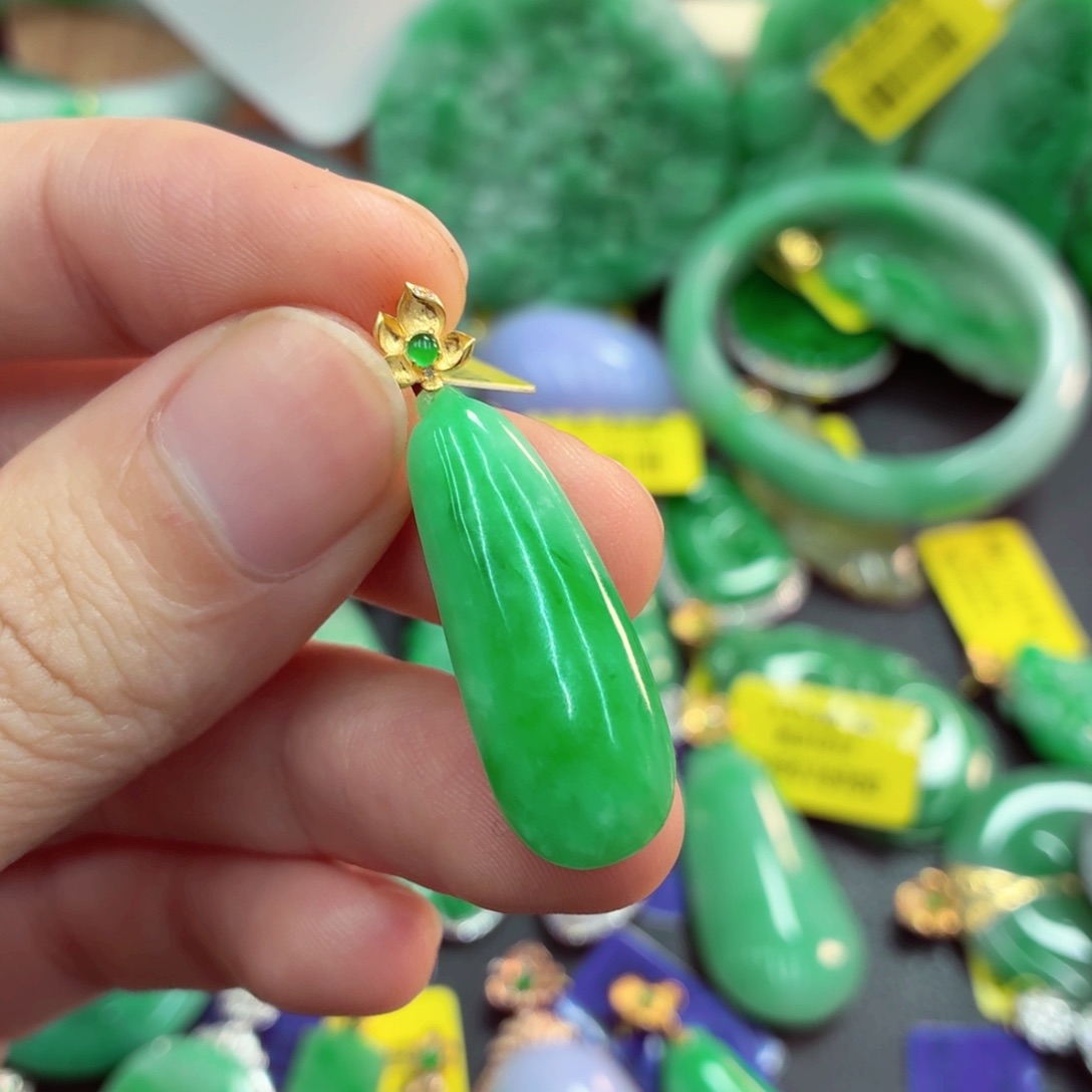 翡翠18K金镶嵌吊坠(不含链)